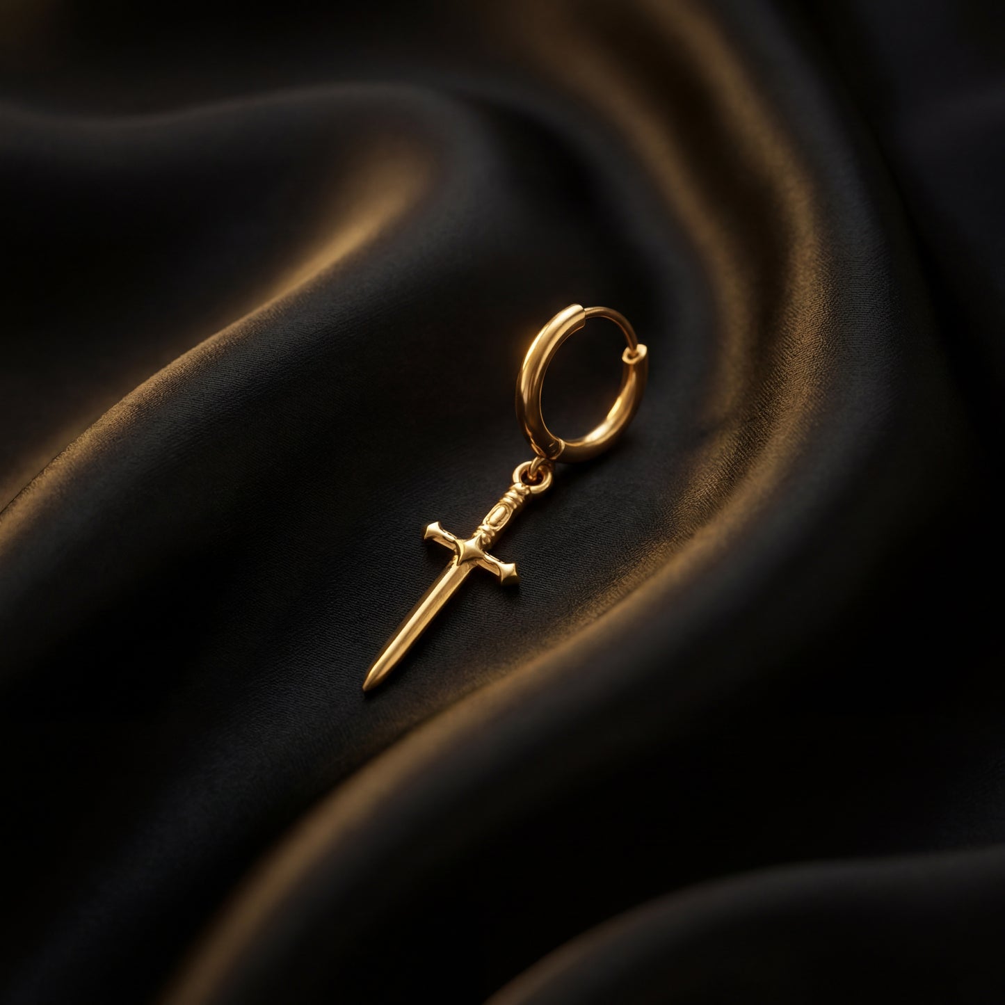 DAGGER EARRING (GOLD)