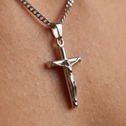 Silver Pendant Necklace - Crucifix