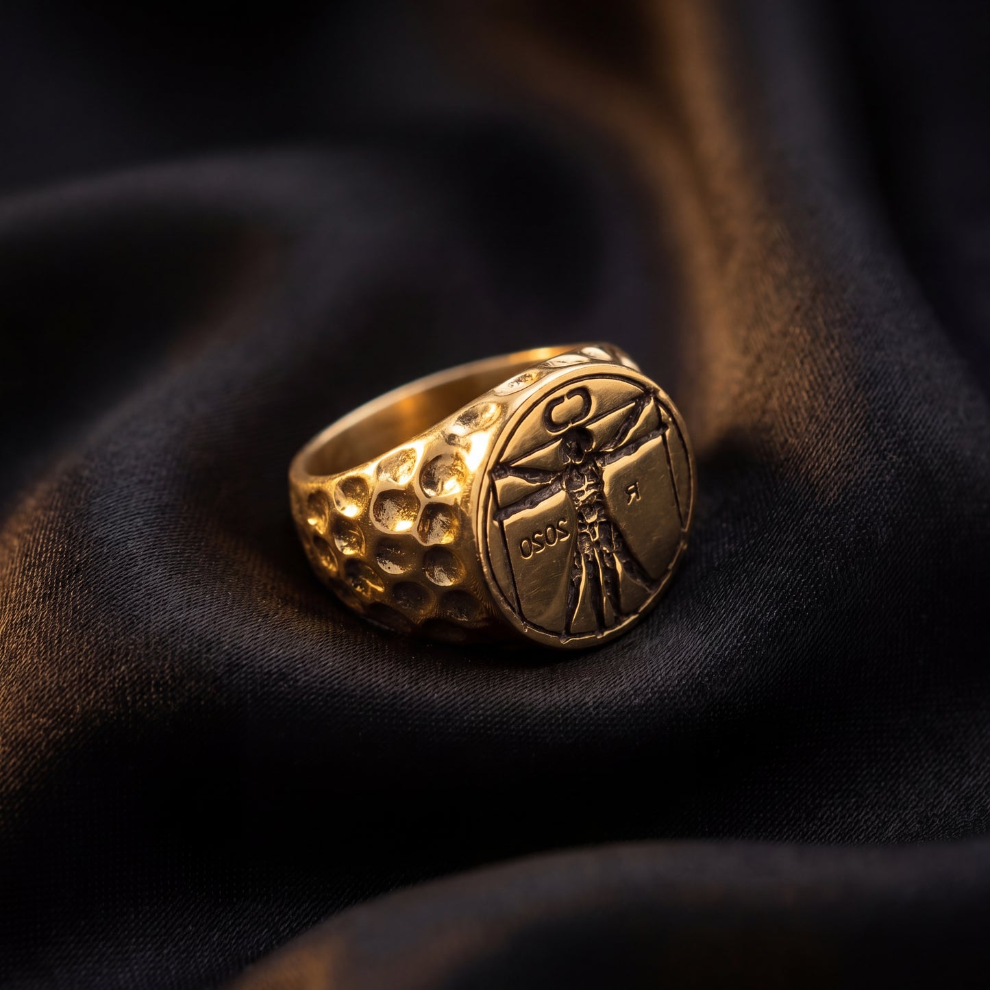 Vitruvian Ring (Gold)